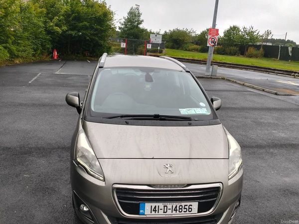 Peugeot 5008 MPV, Diesel, 2014, Grey