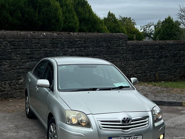 Toyota Avensis Saloon, Petrol, 2008, Silver