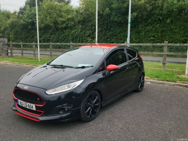 Ford Fiesta Hatchback, Petrol, 2016, Black
