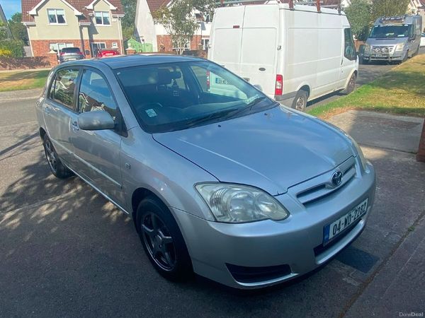 Toyota Corolla Hatchback, Petrol, 2004, Silver