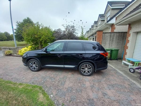 Mitsubishi Outlander SUV, Diesel, 2017, Black