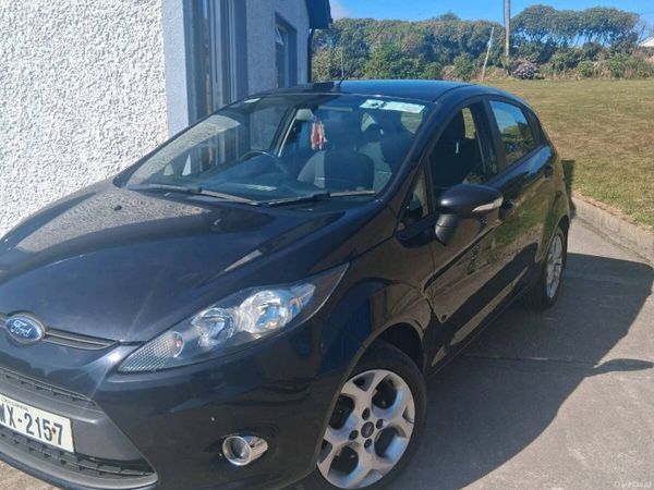 Ford Fiesta Hatchback, Petrol, 2012, Black
