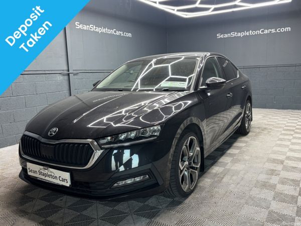 Skoda Octavia Hatchback, Diesel, 2022, Black