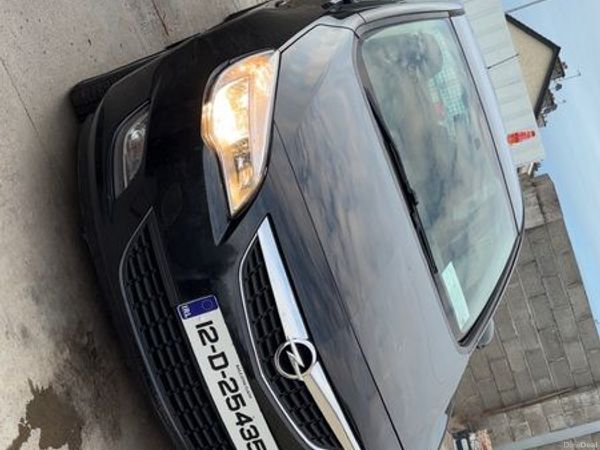 Ford Focus Hatchback, Diesel, 2014, White