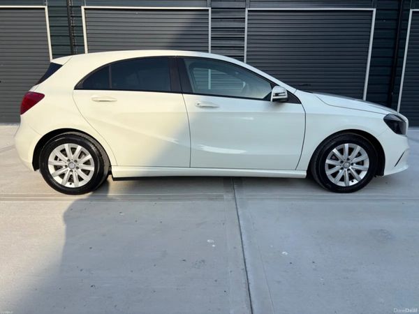 Mercedes-Benz A-Class Hatchback, Petrol, 2015, White