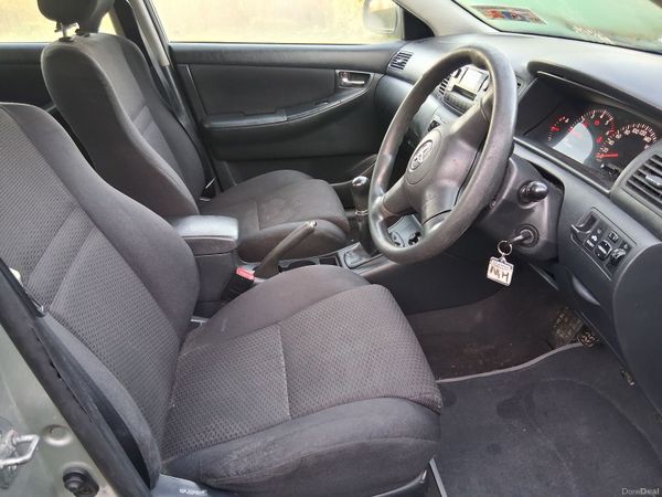 Toyota Corolla Saloon, Diesel, 2006, Silver