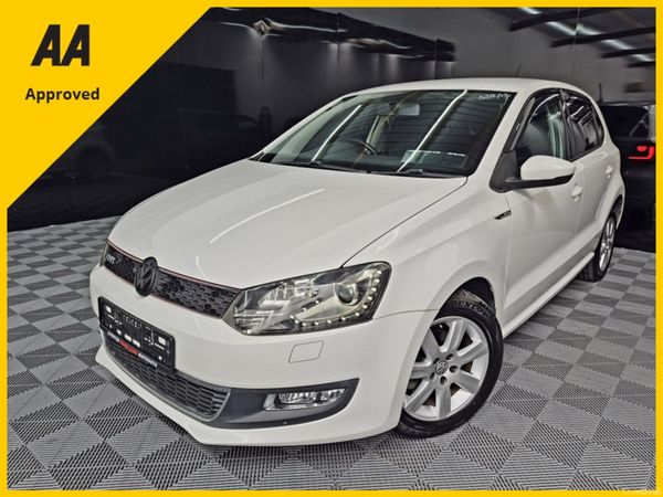 Volkswagen Golf Hatchback, Petrol, 2013, White