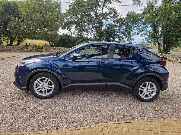 Toyota C-HR+ SUV, Petrol Hybrid, 2023, Blue