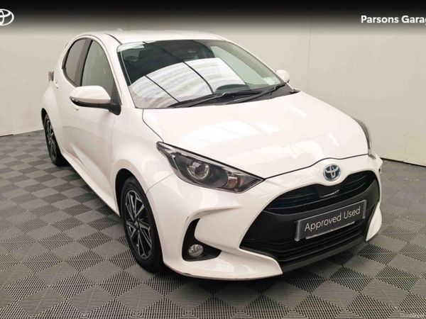 Toyota Yaris Hatchback, Petrol Hybrid, 2023, White