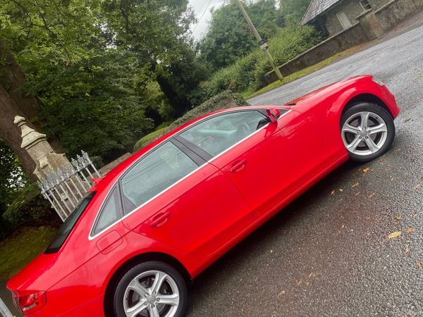 Audi A4 Saloon, Diesel, 2012, Red