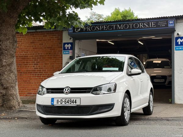 Volkswagen Polo Hatchback, Petrol, 2011, White