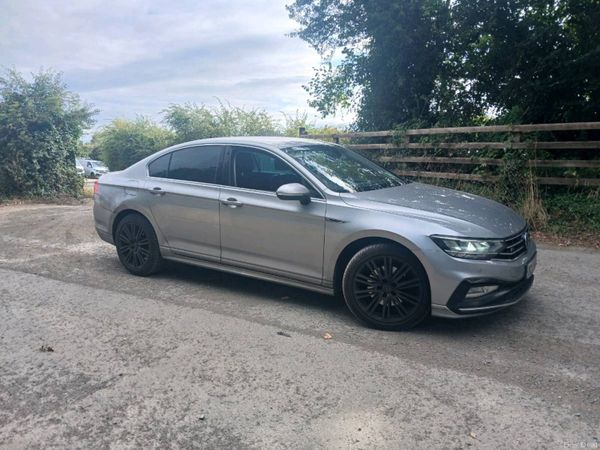 Volkswagen Passat Saloon, Diesel, 2020, Grey