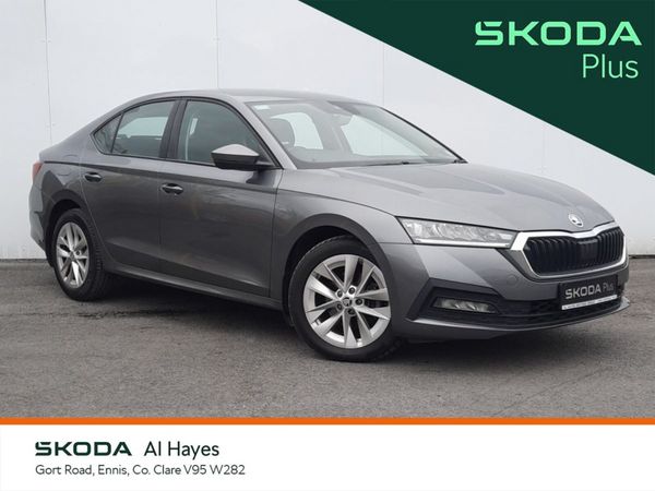Skoda Octavia Saloon, Diesel, 2023, Grey
