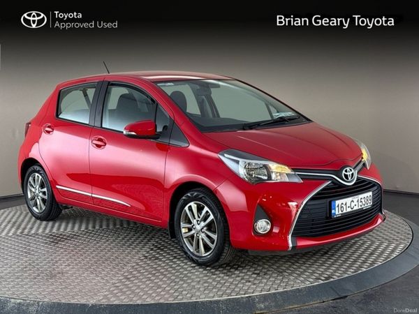 Toyota Yaris Hatchback, Petrol, 2016, Red