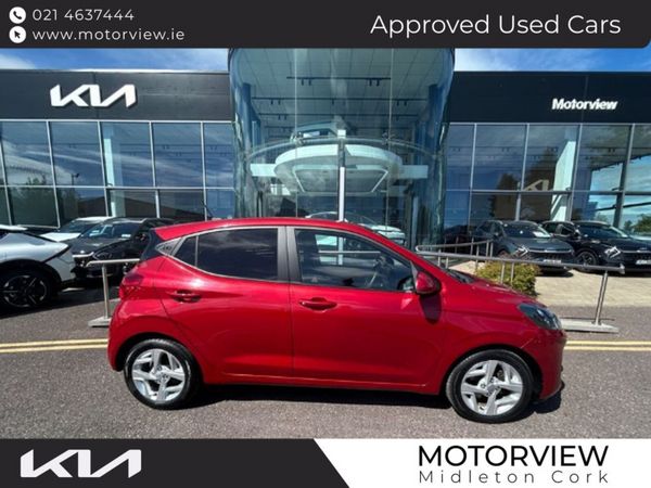 Hyundai i10 Hatchback, Petrol, 2022, Red