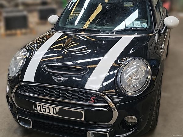 Mini Cooper Hatchback, Diesel, 2015, Black
