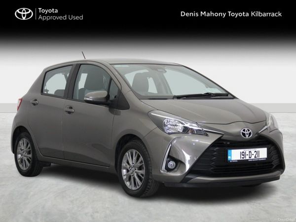 Toyota Yaris Hatchback, Petrol, 2019, Bronze