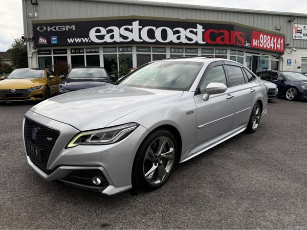 Toyota Crown Saloon, Petrol, 2018, Silver