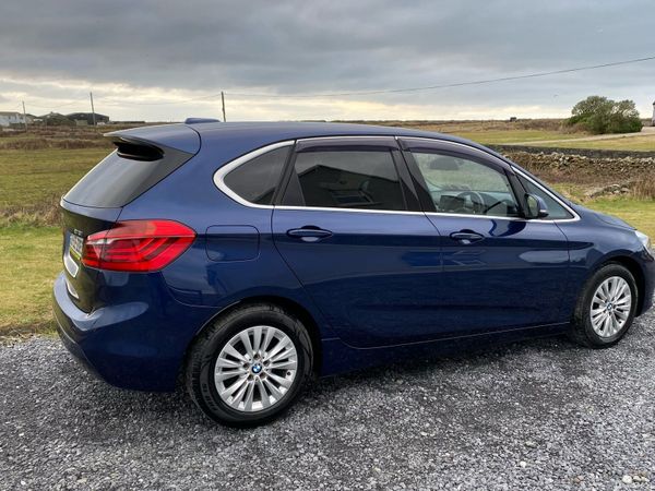 BMW 2-Series Hatchback, Petrol, 2015, Blue