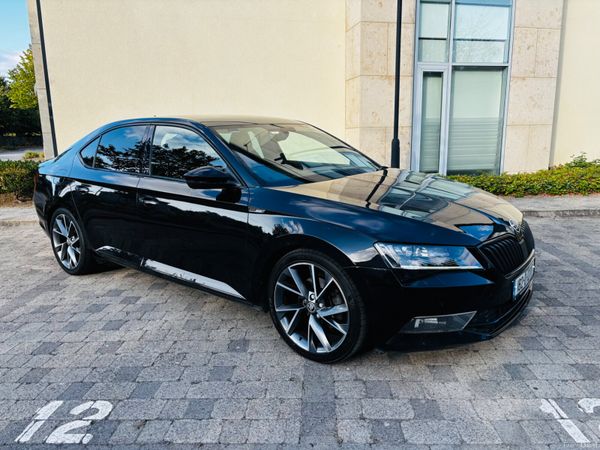 Skoda Superb Hatchback, Diesel, 2018, Black