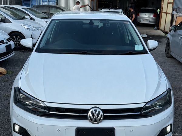Volkswagen Polo Hatchback, Petrol, 2018, White