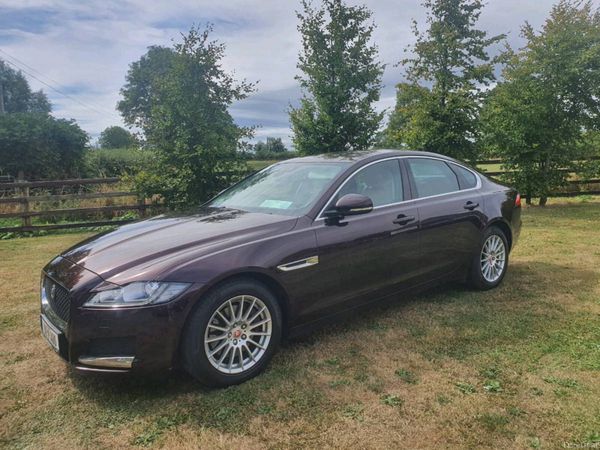 Jaguar XF Saloon, Diesel, 2016, Red