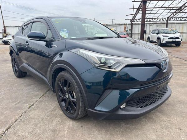 Toyota C-HR SUV, Petrol Hybrid, 2019, Blue