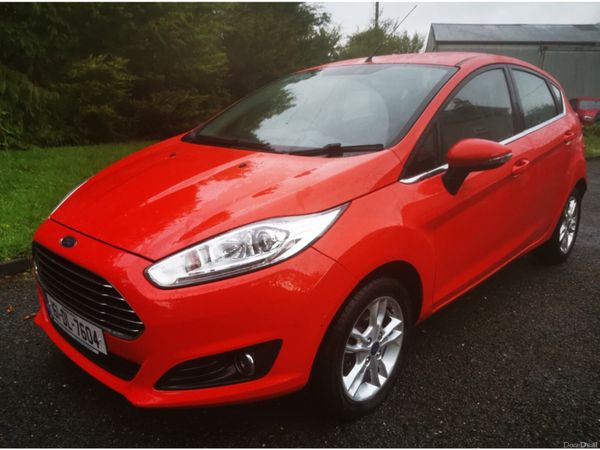 Ford Fiesta Hatchback, Diesel, 2016, Red