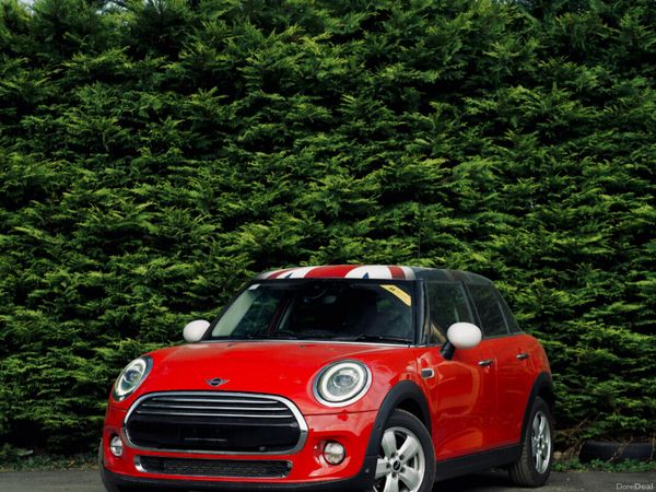 Mini Cooper Hatchback, Diesel, 2018, Red