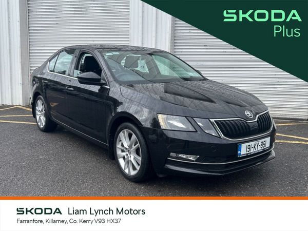 Skoda Octavia Saloon, Diesel, 2019, Black