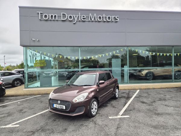 Suzuki Swift Hatchback, Petrol, 2019, Brown