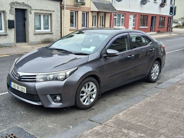 Toyota Corolla Saloon, Diesel, 2014, Grey