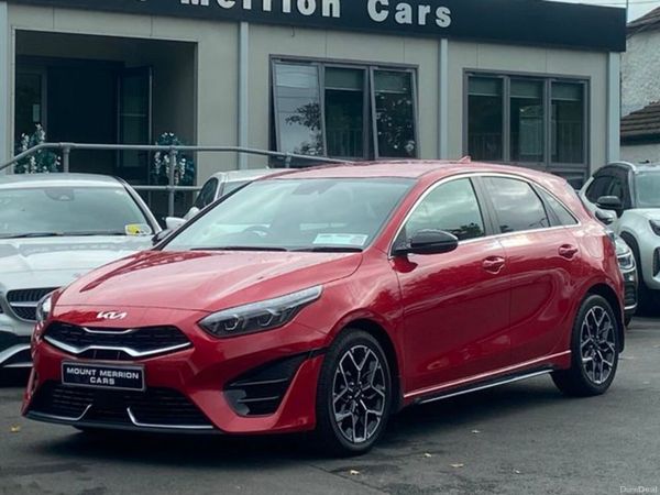 Kia Ceed Hatchback, Diesel, 2023, Red