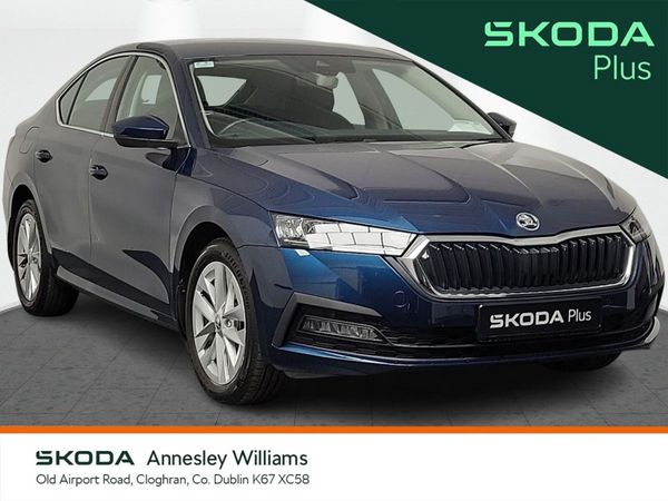 Skoda Octavia Saloon, Diesel, 2023, Blue