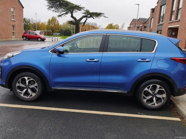 Kia Sportage SUV, Diesel Hybrid, 2021, Blue