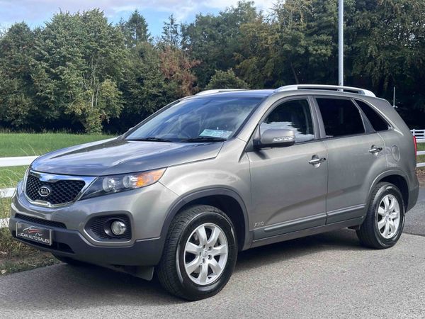 Kia Sorento SUV, Diesel, 2012, Silver