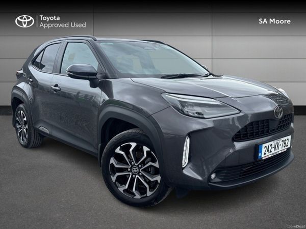 Toyota Yaris Cross Hatchback, Petrol Hybrid, 2024, Grey