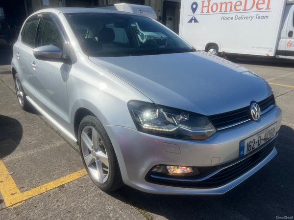Volkswagen Polo Hatchback, Petrol, 2016, Silver