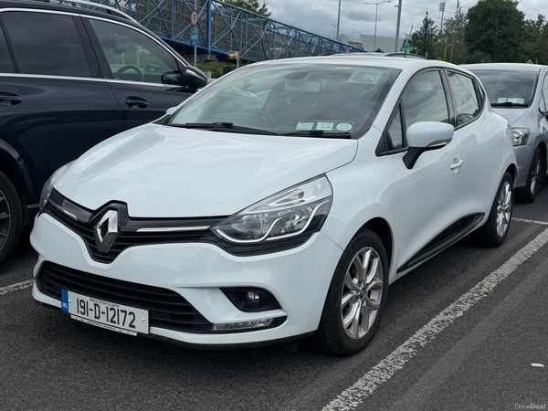 Renault Clio Hatchback, Petrol, 2019, White