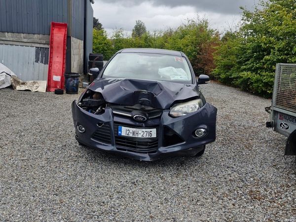 Ford Focus Hatchback, Petrol, 2012, Grey