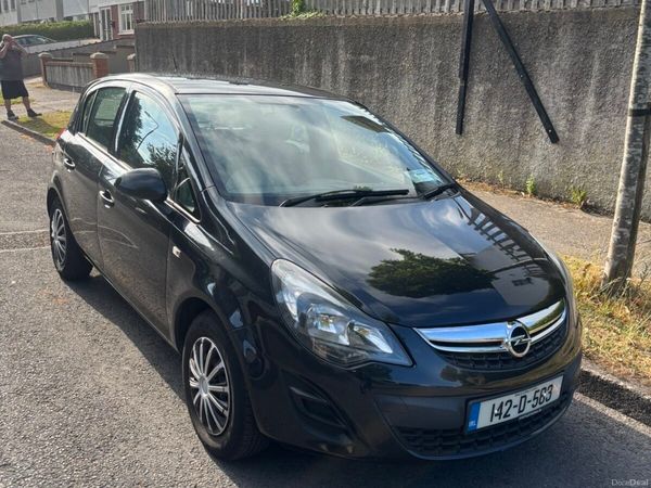 Opel Corsa Hatchback, Petrol, 2014, Black