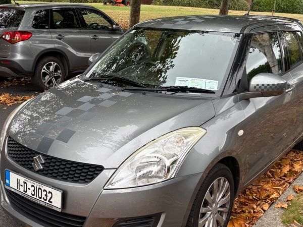 Suzuki Swift Hatchback, Petrol, 2011, Grey