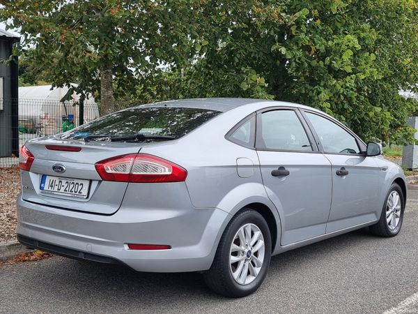 Ford Mondeo Hatchback, Diesel, 2014, Grey