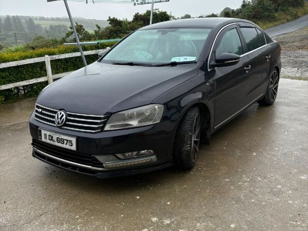 Volkswagen Passat Saloon, Diesel, 2011, Black