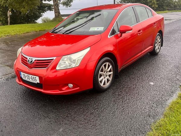 Toyota Avensis Saloon, Diesel, 2009, Red
