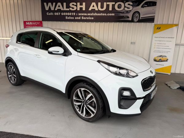 Kia Sportage MPV, Diesel Hybrid, 2021, White