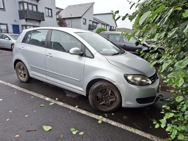 Volkswagen Golf Hatchback, Diesel, 2010, Silver