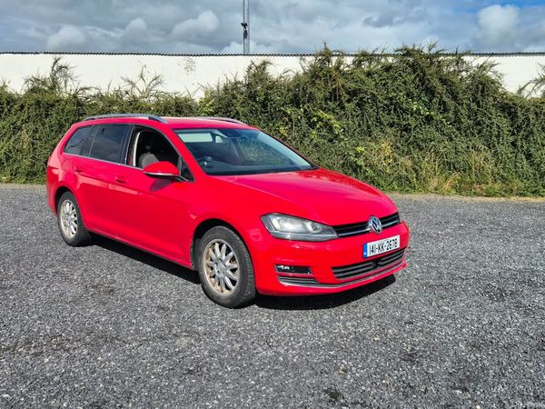 Volkswagen Golf Estate, Petrol, 2014, Red