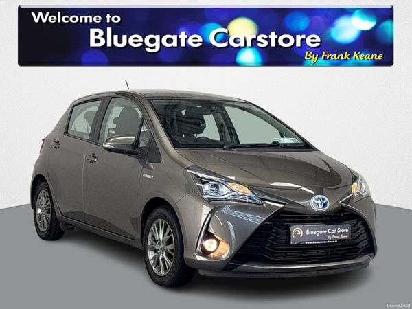 Toyota Yaris Hatchback, Petrol Hybrid, 2018, Grey
