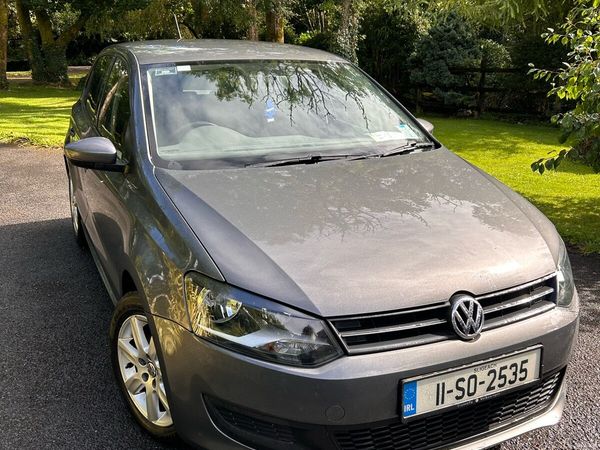 Volkswagen Polo Hatchback, Petrol, 2011, Grey